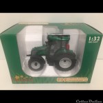 UH2626 Valtra C groen metallic